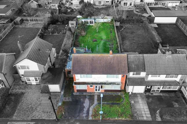 4 bed property, in Ridgeway, £450,000