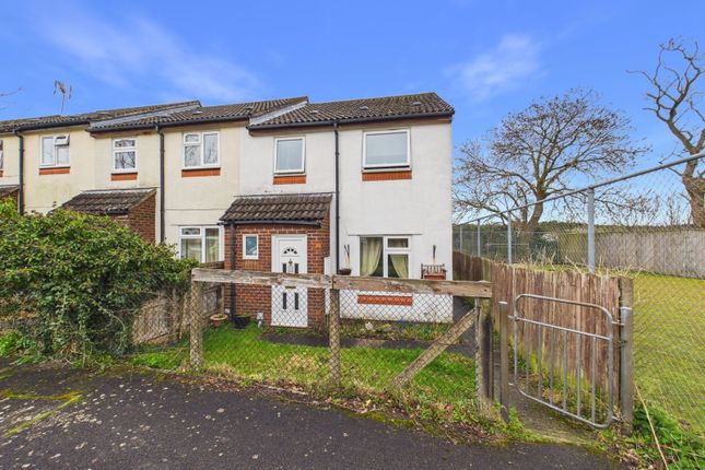 3 bed property, in Tufthorn Close, £180,000
