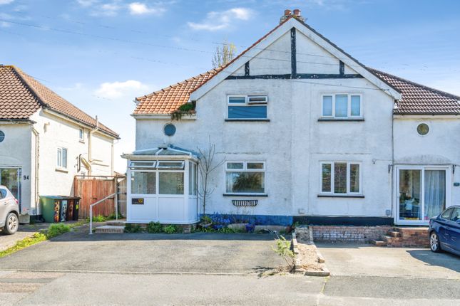 4 bed property, in Flansham Lane, £325,000