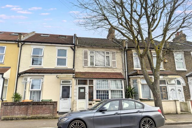 3 bed property, in Corporation Street, £450,000