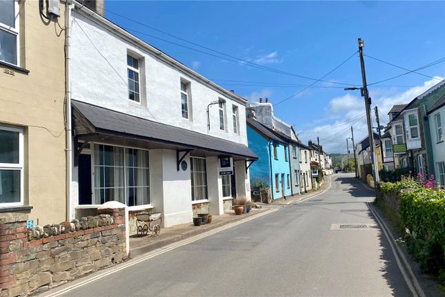 5 bed property, in Victoria Street, £375,000