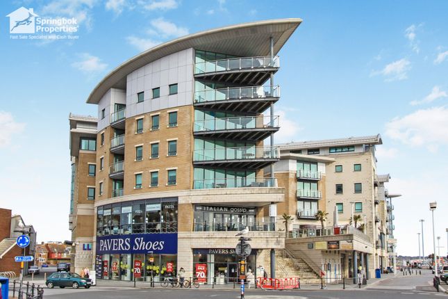 2 bed property, in Dolphin Quays, £120,000