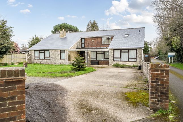 5 bed property, in Havant Road, £825,000