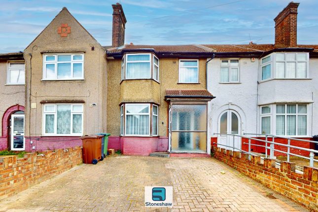 3 bed property, in Whitebarn Lane, £400,000