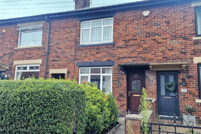 2 bed property, in Windsor Avenue, £145,000
