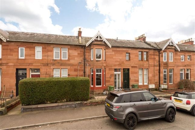 2 bed property, in 4C Stoneybank Terrace, £200,000