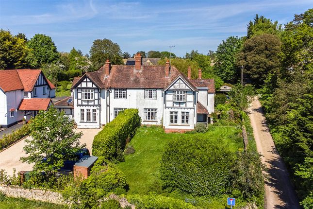 5 bed property, in Station Road, £500,000