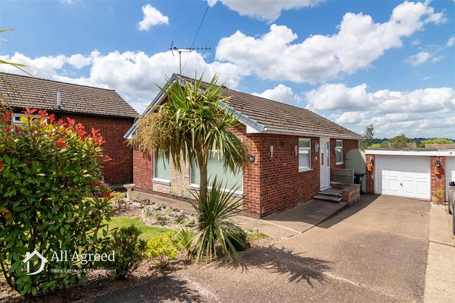 3 bed property, in Windsmoor Road, £240,000