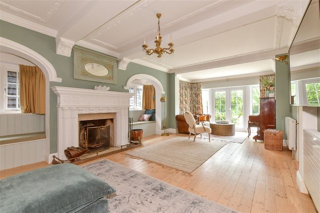 5 bed property, in Oxenden Square, £1,250,000