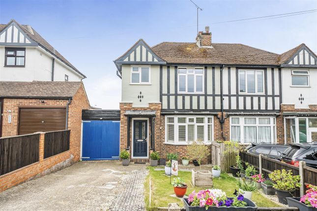 3 bed property, in Tonbridge Road, £400,000