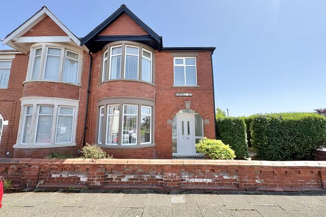 3 bed property, in Campbell Avenue, £160,000
