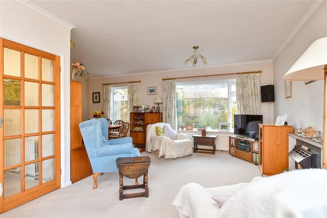 3 bed property, in Cordons, £650,000