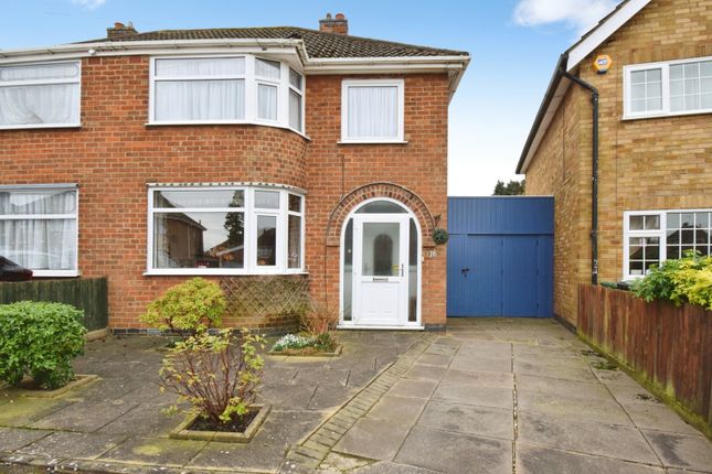 3 bed property, in Highgate Avenue, £280,000