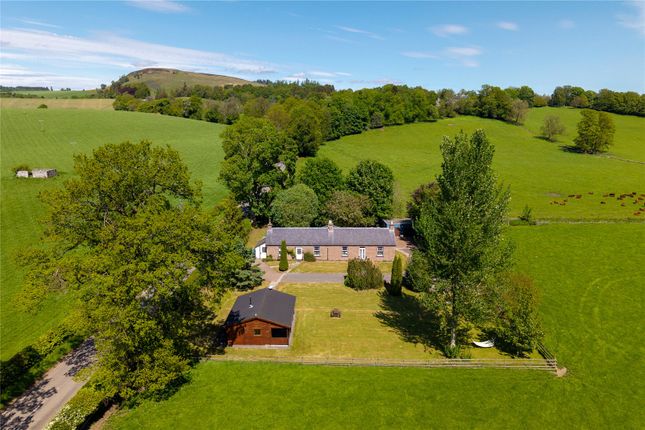 3 bed property, in Incheoch Cottage, £425,000