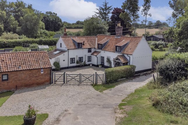 7 bed property, in Fakenham Road, £1,000,000