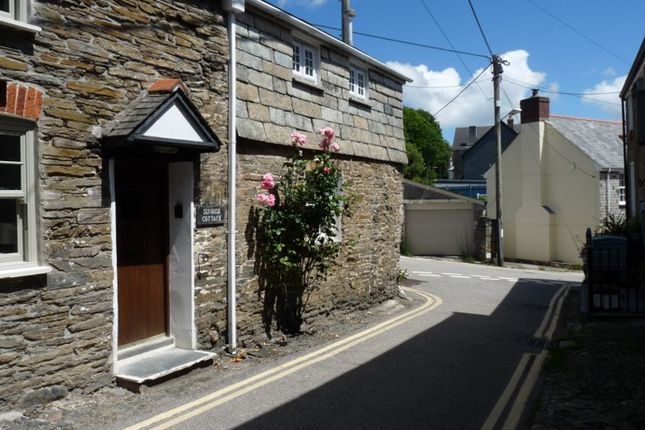 1 bed property, in High Street, £475,000
