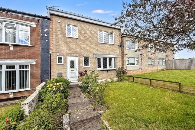 3 bed property, in Hatfield Place, £70,000