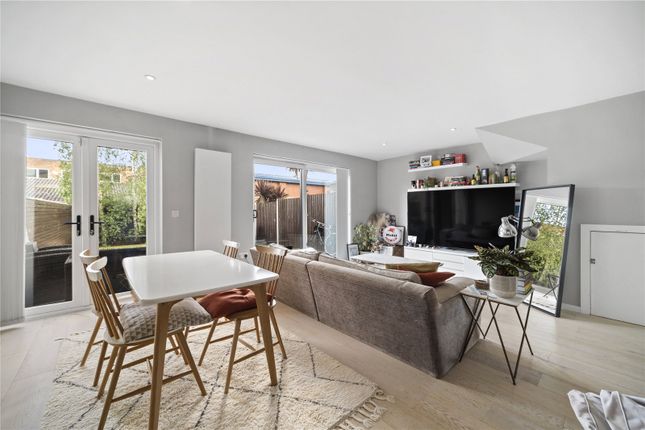 3 bed property, in Chetwode Road SW17, £875,000