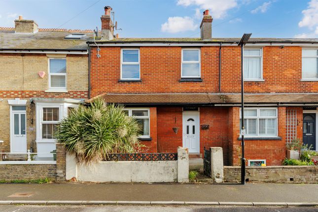 3 bed property, in Tennyson Road, £150,000