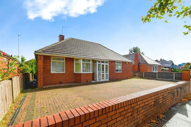 3 bed property, in Bolton Road, £300,000