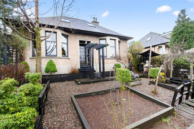 2 bed property, in Bannockburn Road, £300,000