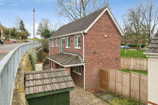 3 bed property, in Humphrey Street, £260,000