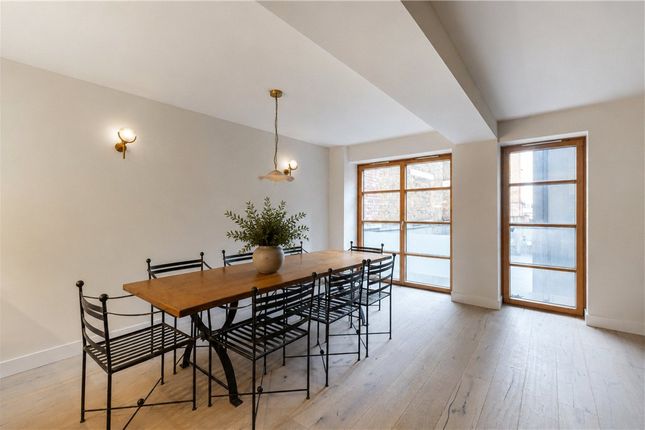 2 bed property, in Victoria Mills, £650,000