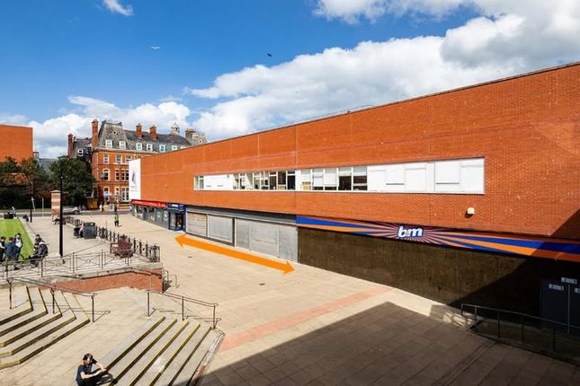 Studio, in Unit 94A Middleton Grange Shopping Centre, £105,000