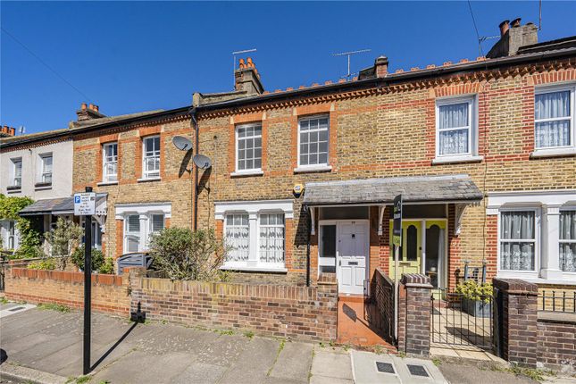 3 bed property, in Castle Road, £600,000