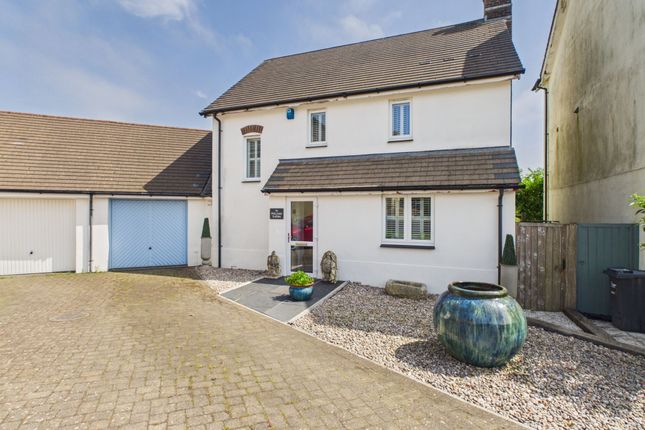 4 bed property, in Beechwood Drive, £365,000