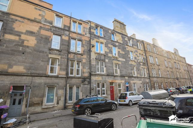 1 bed property, in 13, £145,000