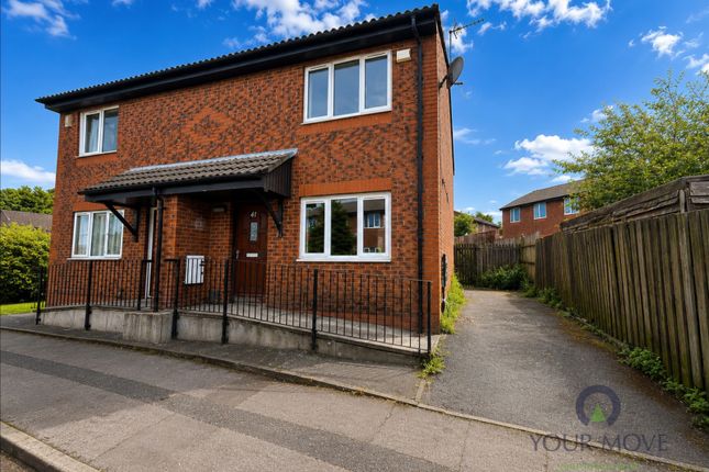 2 bed property, in Bethesda Close, £120,000