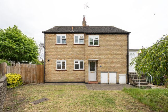 1 bed property, in College Road, £275,000