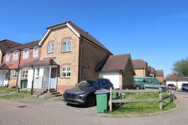 3 bed property, in Grice Close, £325,000