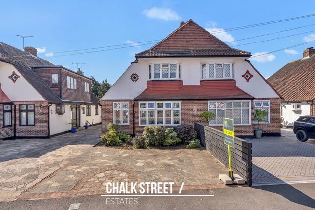 3 bed property, in Kenilworth Gardens, £625,000