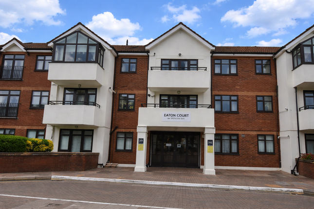 2 bed property, in Eaton Court HA8, £259,995