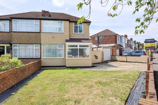 2 bed property, in Leamington Place, £500,000