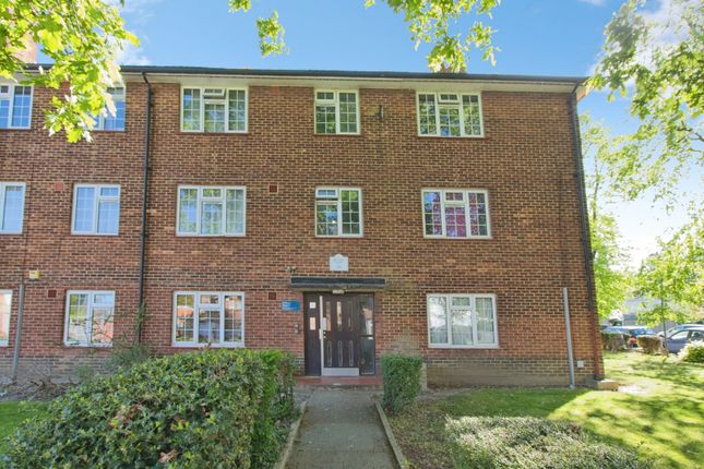 3 bed property, in Beaconsfield Road, £325,000