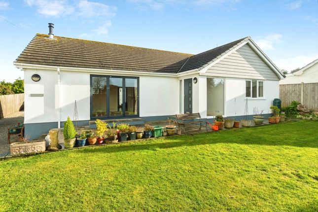 4 bed property, in Pengersick Lane, £395,000