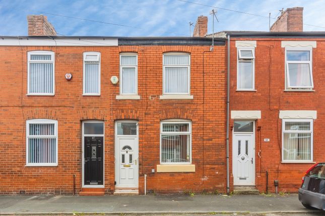 3 bed property, in Windsor Road, £180,000