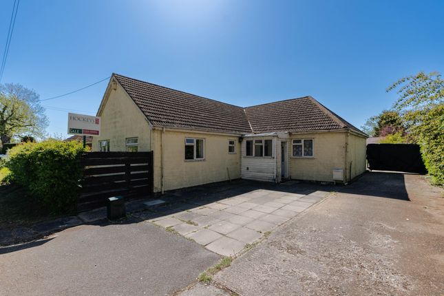 3 bed property, in St. Neots Road, £500,000
