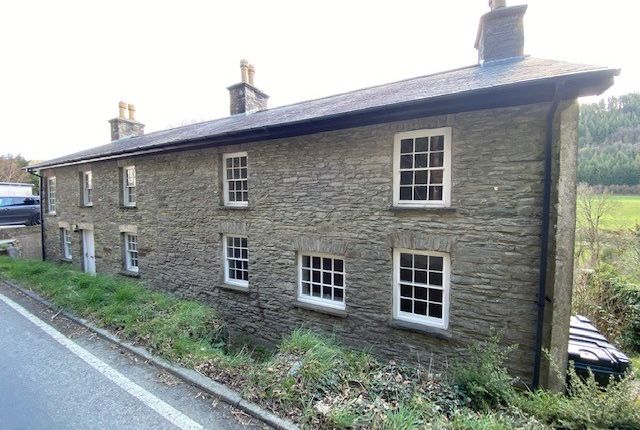 5 bed property, in Llanafan, £439,000