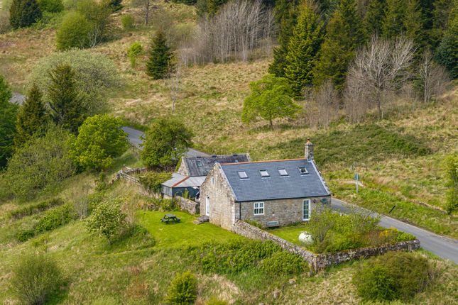 3 bed property, in Kerseycleuch, £375,000