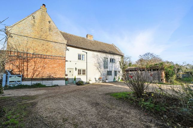 6 bed property, in West Row, £650,000