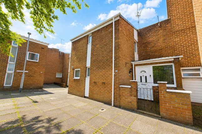 3 bed property, in Abbeystead, £95,000