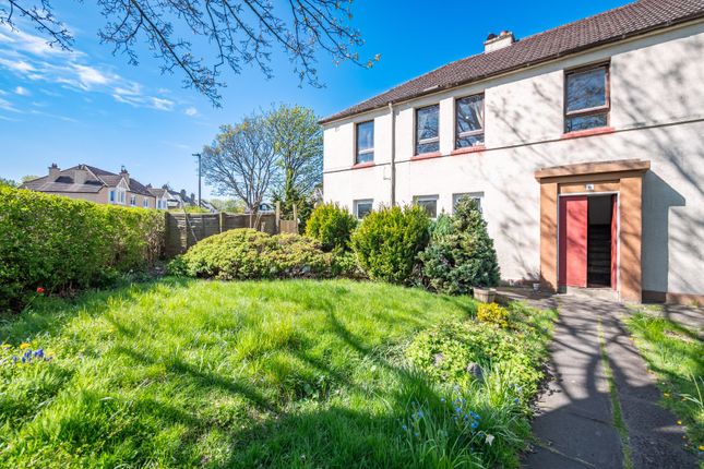2 bed property, in 6/1 Glendevon Avenue, £180,000
