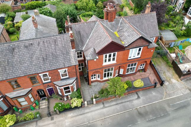 3 bed property, in Avondale Road, £325,000
