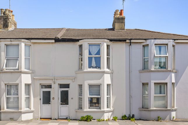 2 bed property, in Church Road, £350,000