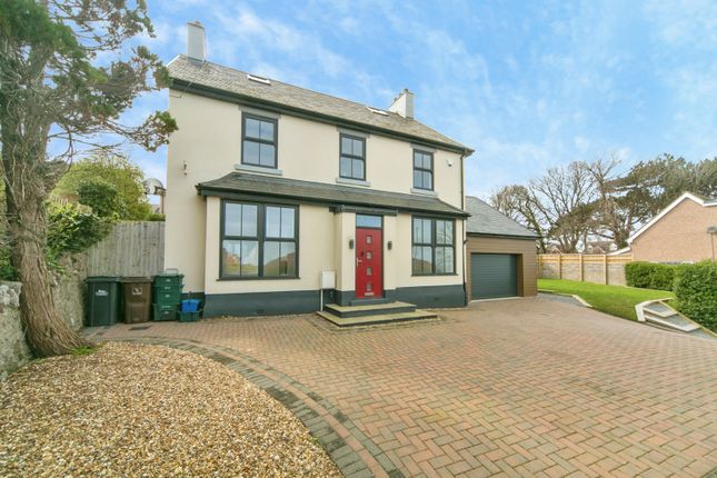 5 bed property, in Abergele Road, £545,000