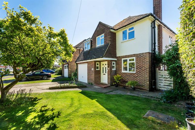 3 bed property, in Cannon Way, £695,000
